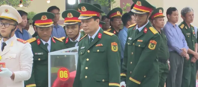 Qu&acirc;n khu 4 với chiến dịch 500 ng&agrave;y đ&ecirc;m t&igrave;m kiếm, quy tập h&agrave;i cốt liệt sĩ- Ảnh 11.