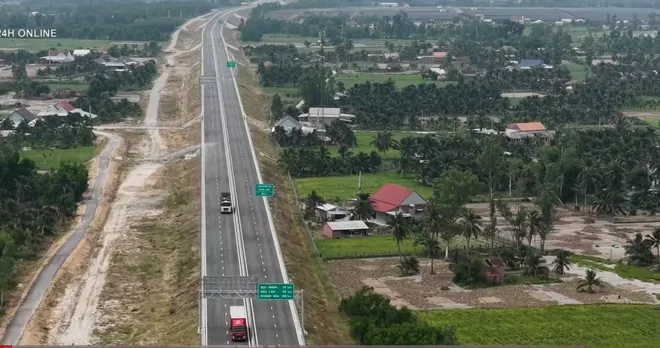 Th&ocirc;ng tuyến gần 220 km cao tốc qua địa b&agrave;n miền Trung- Ảnh 8.