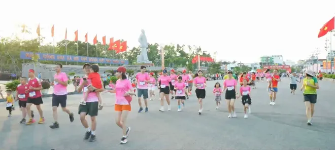 Giải chạy V&igrave; an ninh Tổ quốc- H&agrave;nh tr&igrave;nh theo ch&acirc;n B&aacute;c- Ảnh 5.