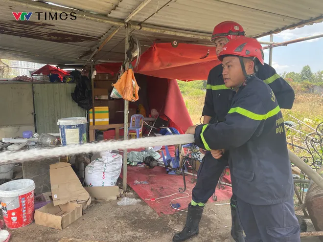 Ng&agrave;y Quốc tế Lao Động: Người nghỉ lễ, người l&agrave;m nhiệm vụ giữ b&igrave;nh y&ecirc;n- Ảnh 3.