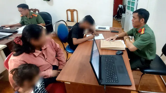 Tạo ảnh nhạy cảm giả từ AI: Nguy cơ trong học đường - Ảnh 3.