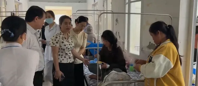 Quảng Trị: Hơn 50 người nhập viện, nghi do bị ngộ độc thực phẩm- Ảnh 5.