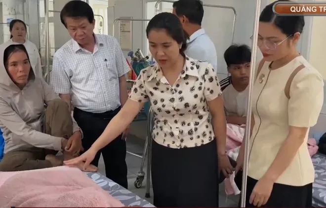 Quảng Trị: Hơn 50 người nhập viện, nghi do bị ngộ độc thực phẩm- Ảnh 6.