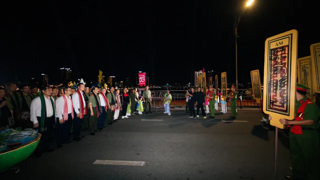 Gala "Tổ quốc b&igrave;nh y&ecirc;n" - Đ&ecirc;m nghệ thuật m&atilde;n nh&atilde;n thu h&uacute;t h&agrave;ng ng&agrave;n kh&aacute;n giả - Ảnh 4.