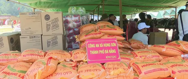 C&ocirc;ng an bi&ecirc;n giới với nhiệm vụ đối ngoại nh&acirc;n d&acirc;n- Ảnh 2.