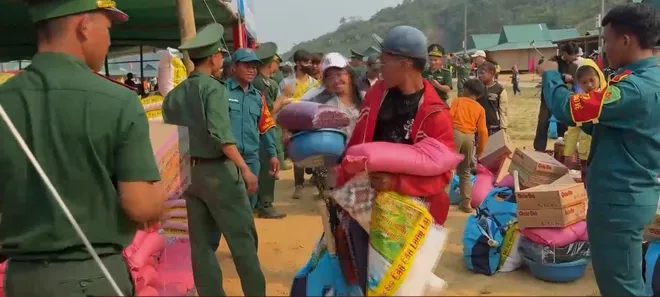 C&ocirc;ng an bi&ecirc;n giới với nhiệm vụ đối ngoại nh&acirc;n d&acirc;n- Ảnh 1.