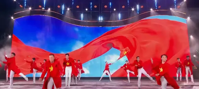 Ấn tượng Gala "Tổ quốc b&igrave;nh y&ecirc;n " - Ảnh 1.