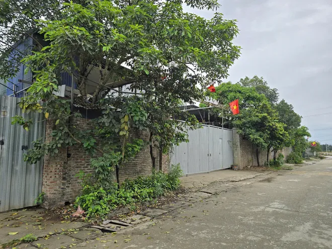 X&atilde; Sơn Đồng, TP H&agrave; Nội cưỡng chế 12 c&ocirc;ng tr&igrave;nh vi phạm đất n&ocirc;ng nghiệp - Ảnh 2.