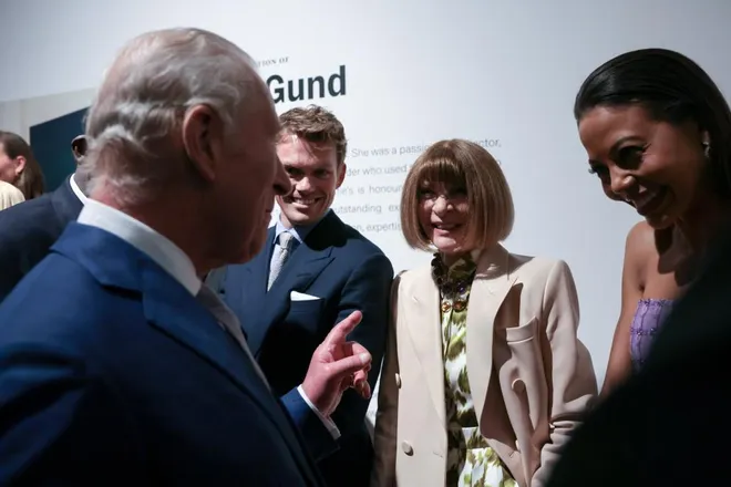 Nguy&ecirc;n nh&acirc;n vợ ho&agrave;ng tử Harry v&agrave; con d&acirc;u nh&agrave; Beckham kh&ocirc;ng được mời đến Met Gala 2026 - Ảnh 2.