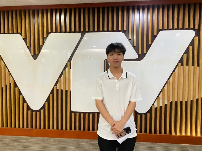 Người h&acirc;m mộ c&ugrave;ng b&igrave;nh luận FIFA World Cup 2026 trực tiếp thử giọng tại VTV - Ảnh 10.