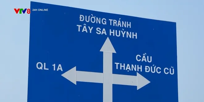 Khẩn trương thi công đường đấu nối cho cầu trăm tỷ vượt đầm Sa Huỳnh- Ảnh 1. Khẩn trương thi công đường đấu nối cho cầu trăm tỷ vượt đầm Sa Huỳnh- Ảnh 1.