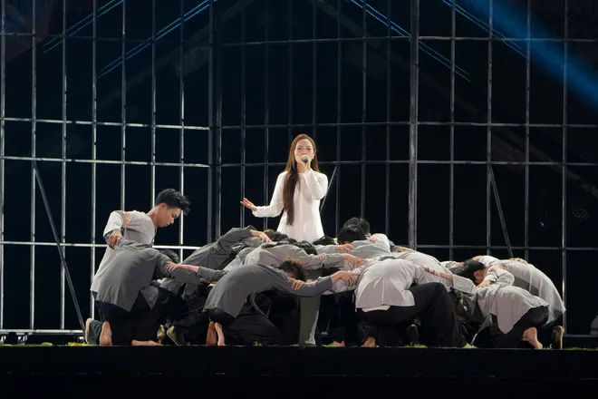 H&agrave; Anh Tuấn, Đ&ocirc;ng Nhi khuấy động s&acirc;n khấu Sao Nhập Ngũ Concert  - Ảnh 14.