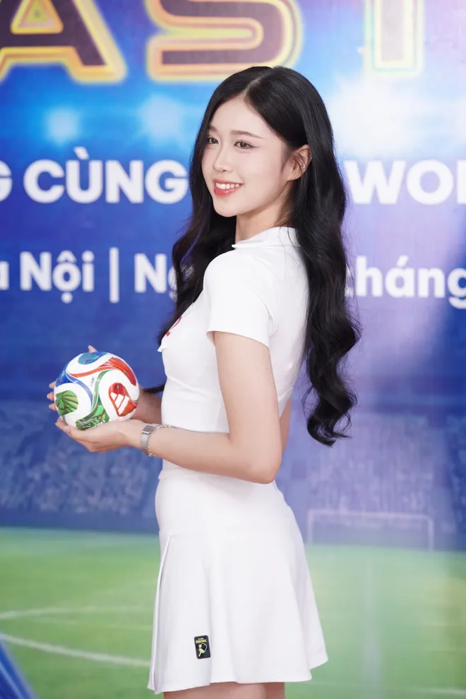 Những h&igrave;nh ảnh "ch&aacute;y v&agrave; n&oacute;ng" tại buổi casting N&oacute;ng c&ugrave;ng FIFA World Cup 2026&trade; - Ảnh 15.