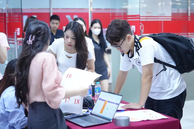 Những h&igrave;nh ảnh "ch&aacute;y v&agrave; n&oacute;ng" tại buổi casting N&oacute;ng c&ugrave;ng FIFA World Cup 2026&trade; - Ảnh 1.