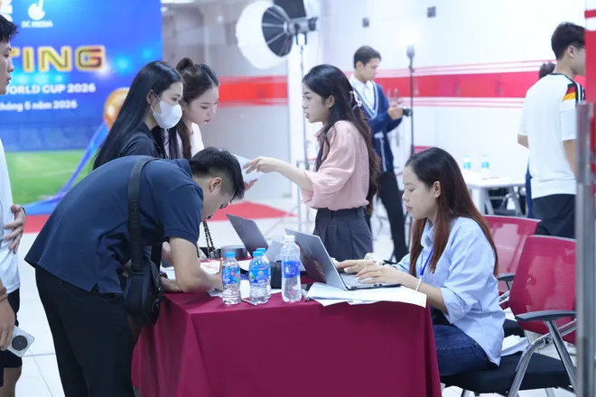 Những h&igrave;nh ảnh "ch&aacute;y v&agrave; n&oacute;ng" tại buổi casting N&oacute;ng c&ugrave;ng FIFA World Cup 2026&trade; - Ảnh 3.