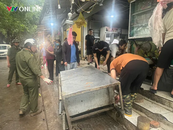 Hà Nội: Sau giải tỏa chợ tạm HH Linh Đàm, khoảng trống dân sinh vẫn hiện hữu - Ảnh 5.