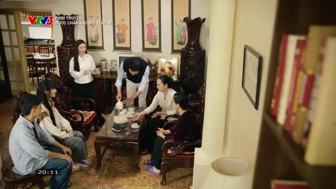 Bước chân vào đời - Tập cuối: Đoạn kết cho chuyện tình Thương, Quân và Lâm - Ảnh 3.