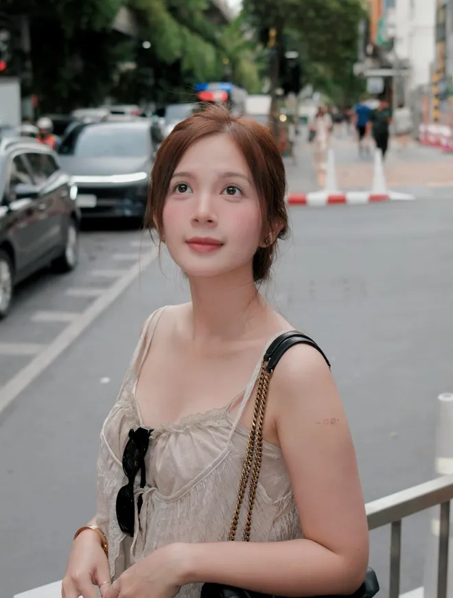 Quỳnh Kool quyến rũ sau Bước chân vào đời - Ảnh 5.