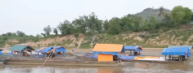 Quyết liệt ngăn chặn đường nhập lậu để bảo vệ ngành mía đường trong nước- Ảnh 2. Quyết liệt ngăn chặn đường nhập lậu để bảo vệ ngành mía đường trong nước- Ảnh 2.
