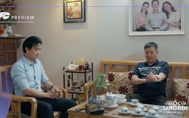Dưới &ocirc; cửa s&aacute;ng đ&egrave;n - Tập 2: T&agrave;i v&agrave; Sinh hợp sức lật tẩy &ocirc;ng Cơ lươn lẹo - Ảnh 19.