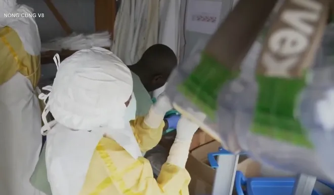 Châu Phi "báo động đỏ" trước dịch Ebola- Ảnh 6. Châu Phi "báo động đỏ" trước dịch Ebola- Ảnh 6.