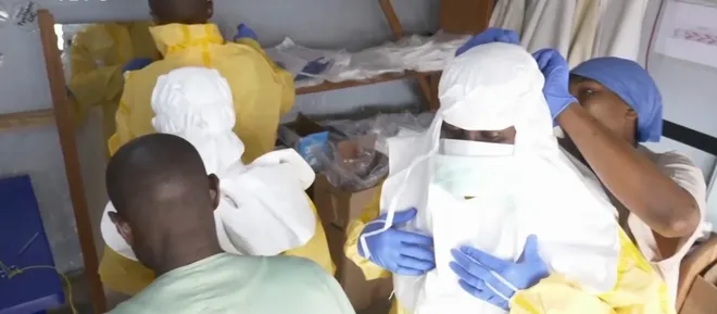 Châu Phi "báo động đỏ" trước dịch Ebola- Ảnh 5. Châu Phi "báo động đỏ" trước dịch Ebola- Ảnh 5.