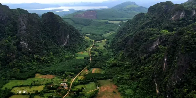 Quảng Trị kiến tạo "mỏ v&agrave;ng" du lịch xuy&ecirc;n bi&ecirc;n giới- Ảnh 3.