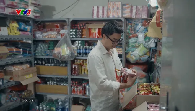Dưới &ocirc; cửa s&aacute;ng đ&egrave;n - Tập 2: T&agrave;i v&agrave; Sinh hợp sức lật tẩy &ocirc;ng Cơ lươn lẹo - Ảnh 14.
