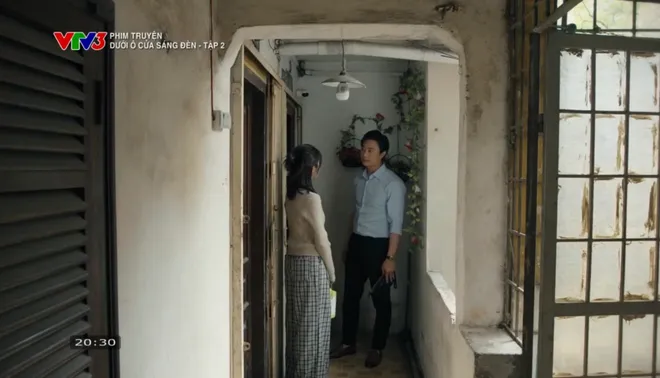 Dưới &ocirc; cửa s&aacute;ng đ&egrave;n - Tập 2: T&agrave;i v&agrave; Sinh hợp sức lật tẩy &ocirc;ng Cơ lươn lẹo - Ảnh 6.