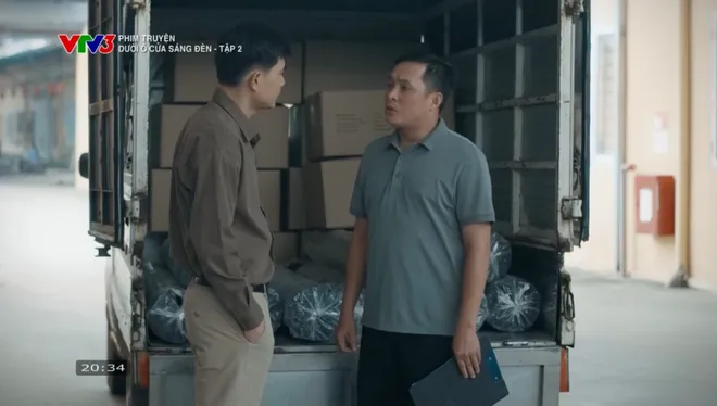 Dưới &ocirc; cửa s&aacute;ng đ&egrave;n - Tập 2: T&agrave;i v&agrave; Sinh hợp sức lật tẩy &ocirc;ng Cơ lươn lẹo - Ảnh 21.