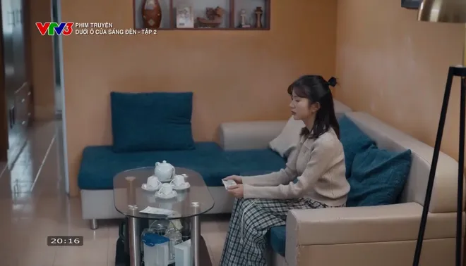 Dưới &ocirc; cửa s&aacute;ng đ&egrave;n - Tập 2: T&agrave;i v&agrave; Sinh hợp sức lật tẩy &ocirc;ng Cơ lươn lẹo - Ảnh 33.