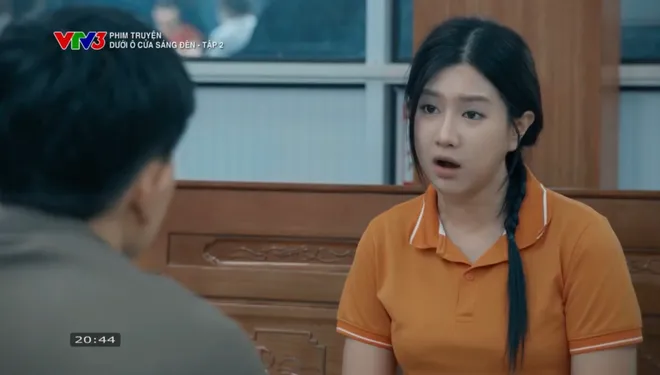 Dưới &ocirc; cửa s&aacute;ng đ&egrave;n - Tập 2: T&agrave;i v&agrave; Sinh hợp sức lật tẩy &ocirc;ng Cơ lươn lẹo - Ảnh 28.