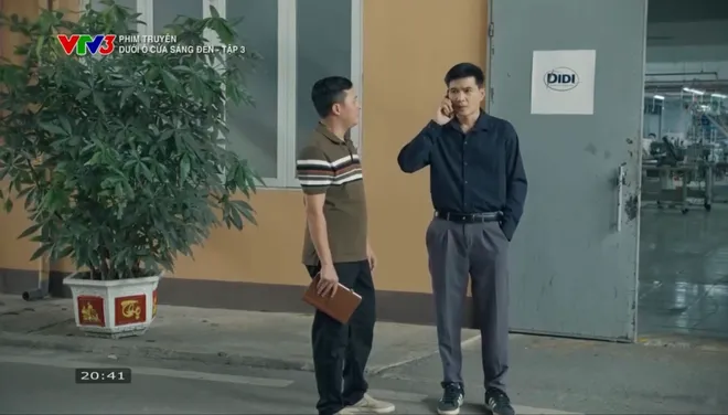 Dưới &ocirc; cửa s&aacute;ng đ&egrave;n - Tập 3: Diệu điếng người khi nhận được 'lời đề nghị khiếm nh&atilde;' - Ảnh 11.