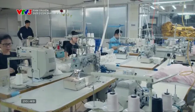 Dưới &ocirc; cửa s&aacute;ng đ&egrave;n - Tập 3: Diệu điếng người khi nhận được 'lời đề nghị khiếm nh&atilde;' - Ảnh 10.