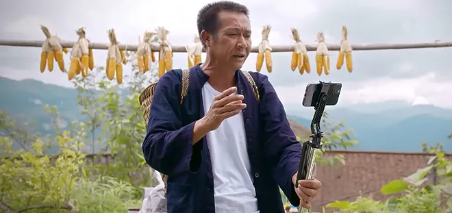 Lời hứa đầu tiên - Tập 11: Hoa hậu vì cộng đồng bị tố mập mờ chuyện từ thiện- Ảnh 3. Lời hứa đầu tiên - Tập 11: Hoa hậu vì cộng đồng bị tố mập mờ chuyện từ thiện- Ảnh 3.