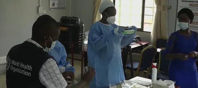 Cộng đồng quốc tế khẩn trương chống dịch Ebola- Ảnh 7. Cộng đồng quốc tế khẩn trương chống dịch Ebola- Ảnh 7.