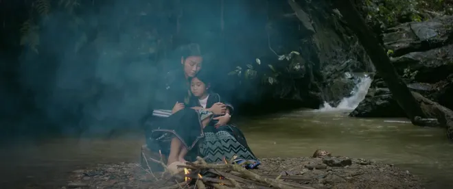 Lời hứa đầu tiên - Tập 11: Thiếu gia Hải Đăng dùng chiêu anh hùng cứu mỹ nhân với Vi Minh - Ảnh 12.