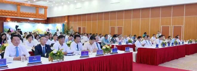 Diễn đàn "Vai trò của Báo chí trong việc thúc đẩy ngành kinh tế du lịch Việt Nam"- Ảnh 6. Diễn đàn "Vai trò của Báo chí trong việc thúc đẩy ngành kinh tế du lịch Việt Nam"- Ảnh 6.