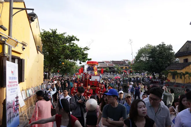 Lễ hội Giao lưu văn hóa Hội An - Nhật Bản lần thứ 22: Tiếp nối hành trình lịch sử 400 năm- Ảnh 4. Lễ hội Giao lưu văn hóa Hội An - Nhật Bản lần thứ 22: Tiếp nối hành trình lịch sử 400 năm- Ảnh 4.