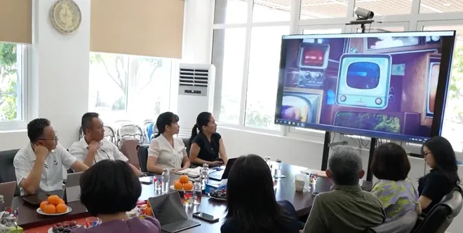 Tăng cường hợp tác sản xuất chương trình giữa
VTV8, VTV4 và VietNam Today- Ảnh 2. Tăng cường hợp tác sản xuất chương trình giữa
VTV8, VTV4 và VietNam Today- Ảnh 2.