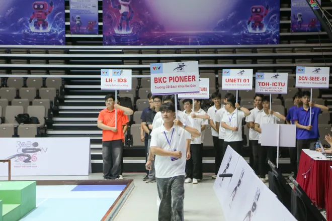 Robocon Việt Nam 2026: Chuẩn bị sẵn s&agrave;ng cho v&ograve;ng chung kết  - Ảnh 4.