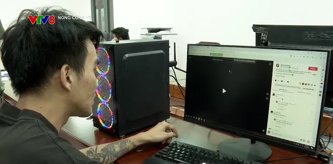 Giả danh nhân viên lắp đặt "loa thông báo số dư" để chiếm đoạt tài sản- Ảnh 2. Giả danh nhân viên lắp đặt "loa thông báo số dư" để chiếm đoạt tài sản- Ảnh 2.