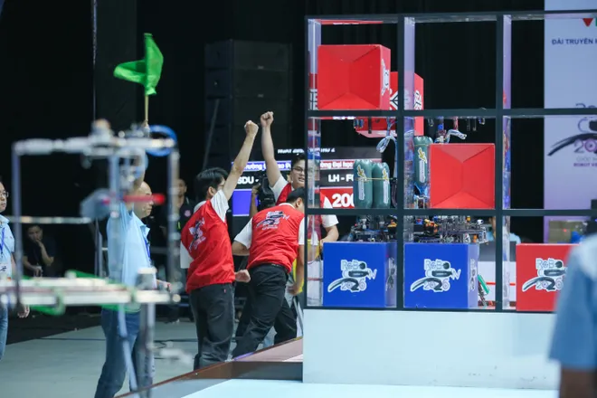 Vòng Chung kết Robocon Việt Nam 2026: Nhìn lại ngày thi đấu đầu tiên - Ảnh 2.