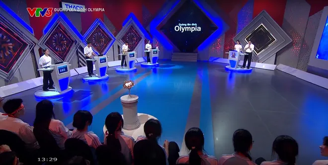 Nữ sinh Hà Nội lội ngược dòng ngoạn mục tại Đường lên đỉnh Olympia - Ảnh 6. Nữ sinh Hà Nội lội ngược dòng ngoạn mục tại Đường lên đỉnh Olympia - Ảnh 6.