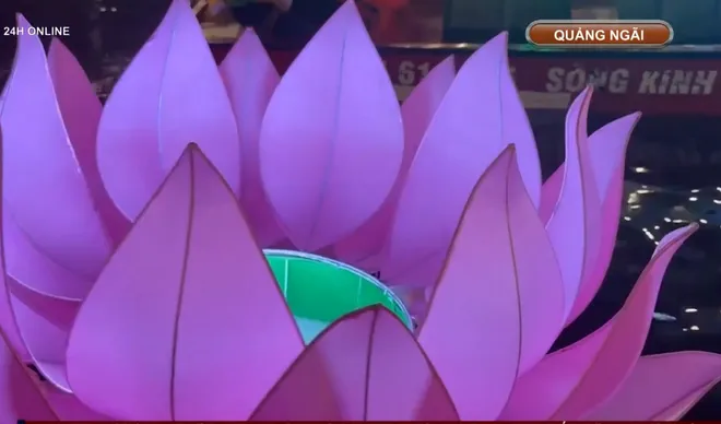 Lễ hội hoa đăng Tịnh Kh&ecirc;, Quảng Ng&atilde;i- Ảnh 6.