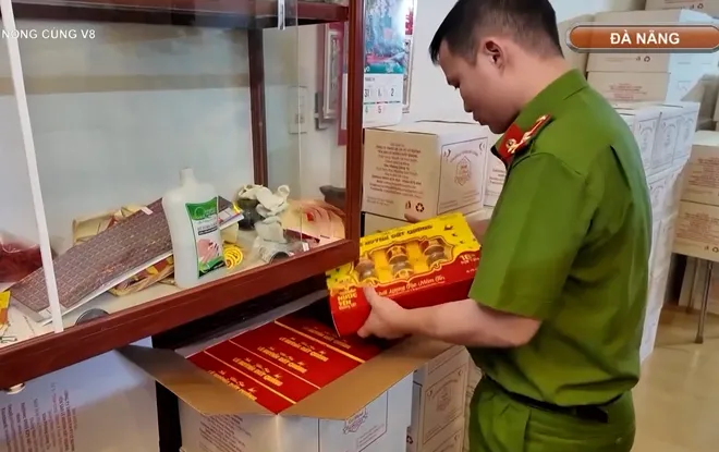Đà Nẵng tăng cường xử lý vi phạm an toàn thực phẩm- Ảnh 3. Đà Nẵng tăng cường xử lý vi phạm an toàn thực phẩm- Ảnh 3.
