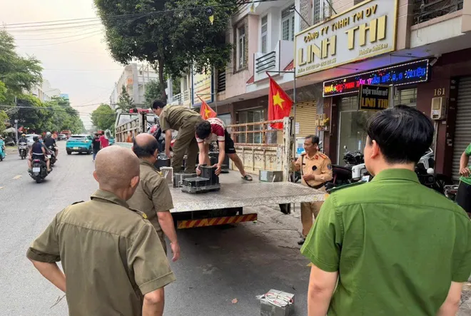 Hiểm họa r&igrave;nh rập từ xe điện "độ" "chế" trong giới thanh thiếu ni&ecirc;n - Ảnh 4.