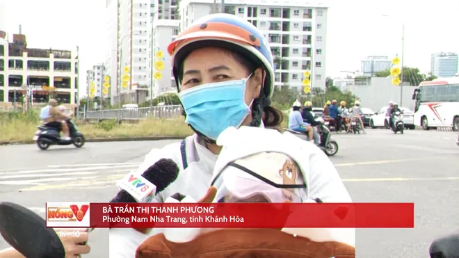 Nha Trang: Ngang nhiên đi ngược chiều - Mối nguy tiềm ẩn- Ảnh 4. Nha Trang: Ngang nhiên đi ngược chiều - Mối nguy tiềm ẩn- Ảnh 4.
