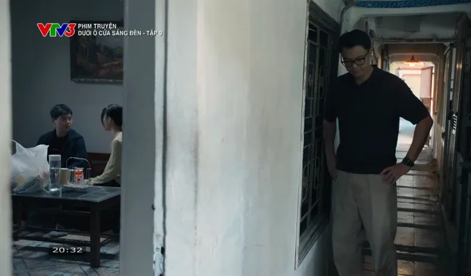 Dưới ô cửa sáng đèn - Tập 9: Sinh từng từ chối lời tỏ tình của Diệu; Nguyệt né tránh bữa tiệc liên hoan- Ảnh 13. Dưới ô cửa sáng đèn - Tập 9: Sinh từng từ chối lời tỏ tình của Diệu; Nguyệt né tránh bữa tiệc liên hoan- Ảnh 13.