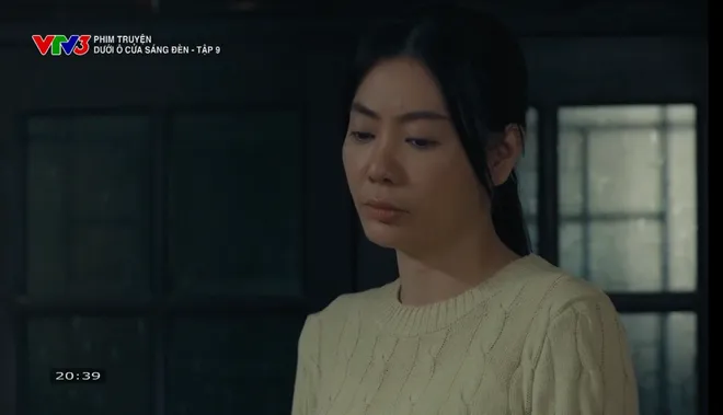 Dưới ô cửa sáng đèn - Tập 9: Sinh từng từ chối lời tỏ tình của Diệu; Nguyệt né tránh bữa tiệc liên hoan- Ảnh 22. Dưới ô cửa sáng đèn - Tập 9: Sinh từng từ chối lời tỏ tình của Diệu; Nguyệt né tránh bữa tiệc liên hoan- Ảnh 22.